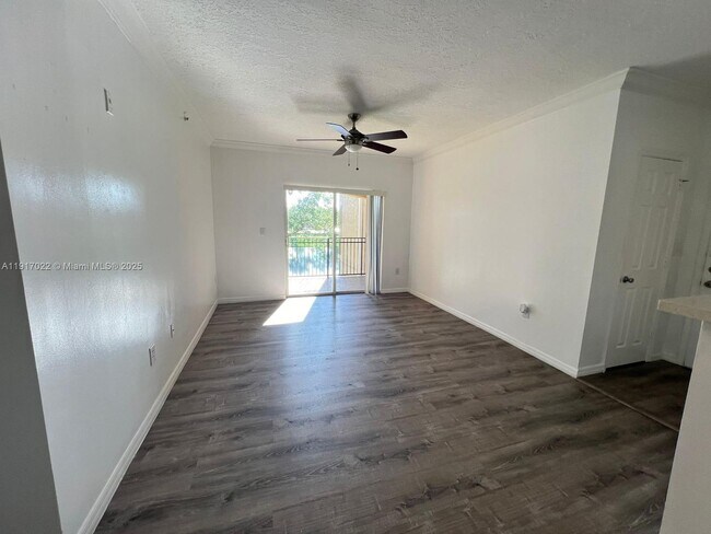 Building Photo - 101 SW 117th Ave