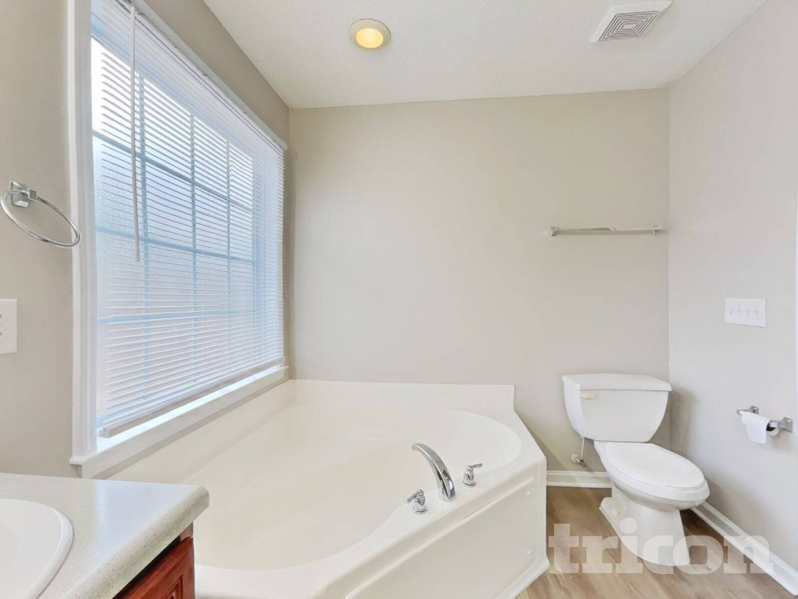 Building Photo - 4 Stratus Ln