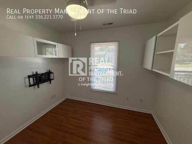 Building Photo - 814 Guilford College Rd