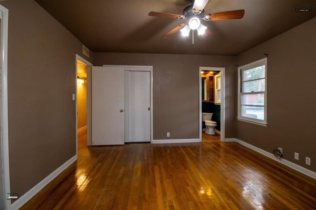 Building Photo - 4304 Wynnwood Dr