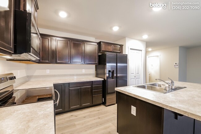 Building Photo - 18791 108th Ave E