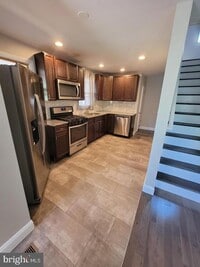 Building Photo - 104 University Blvd