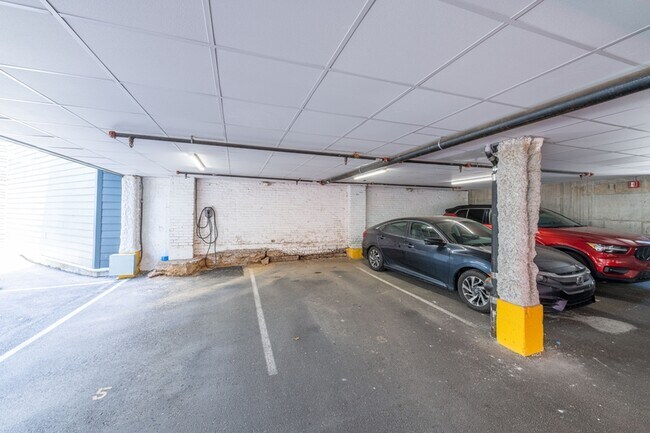Building Photo - 1405 Frankford Ave
