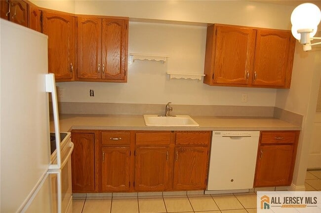 Building Photo - 124 Concordia Cir