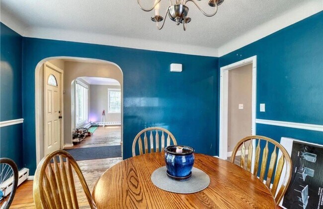 Building Photo - 5 bed 2 bath house close to Concordia and MSUM