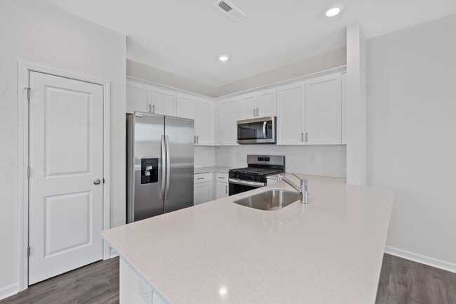 Building Photo - ***Brand New 3/2.5 Townhome in Wake Forest***