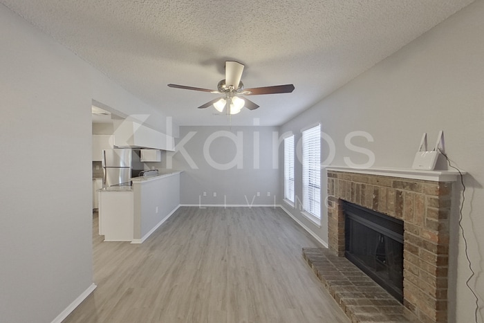 Building Photo - 2146 Woodnote Ln