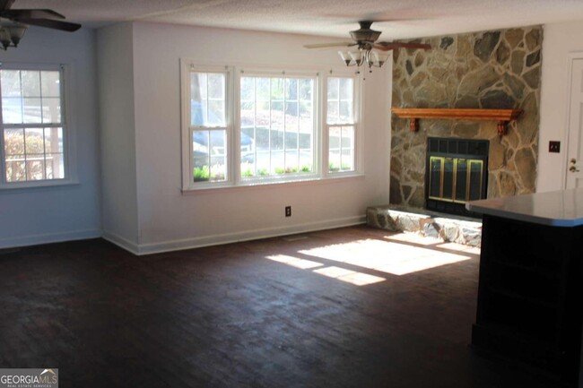 Building Photo - 276 Greentree Pkwy