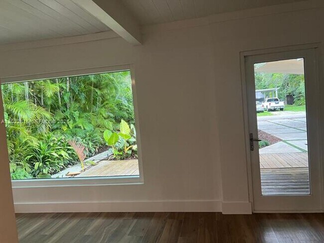 Building Photo - 6851 SW 77th Terrace