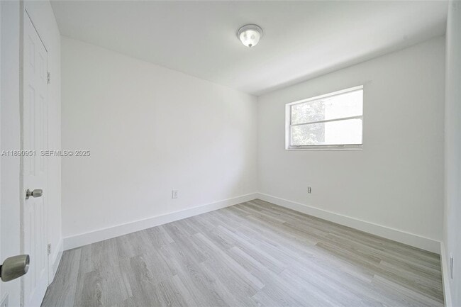 Building Photo - 6735 NW 2nd Ct