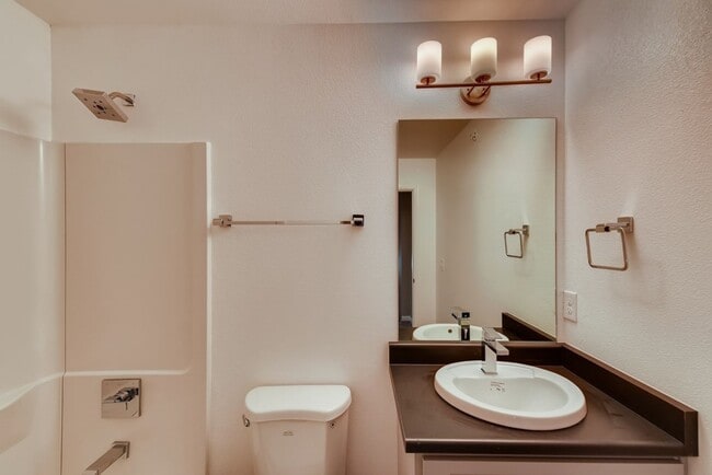 Building Photo - 3 Bedroom Townhomes For Rent