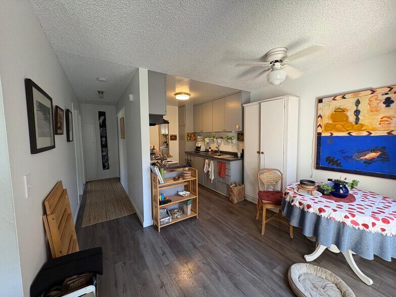 Building Photo - 172 Preble Dr