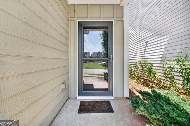 Building Photo - 1849 Blackstone Way