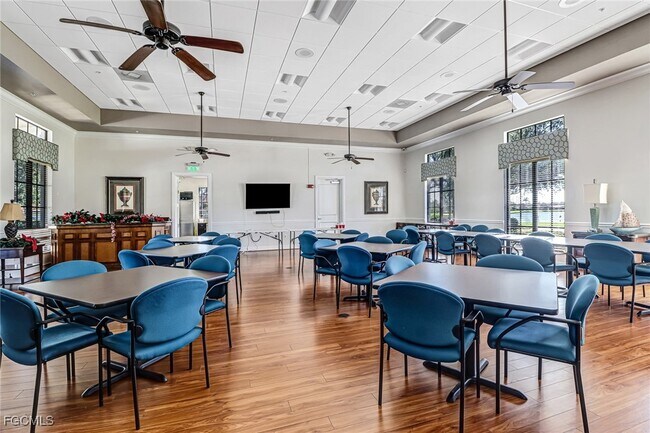 Building Photo - 12500 Fairmont Dr