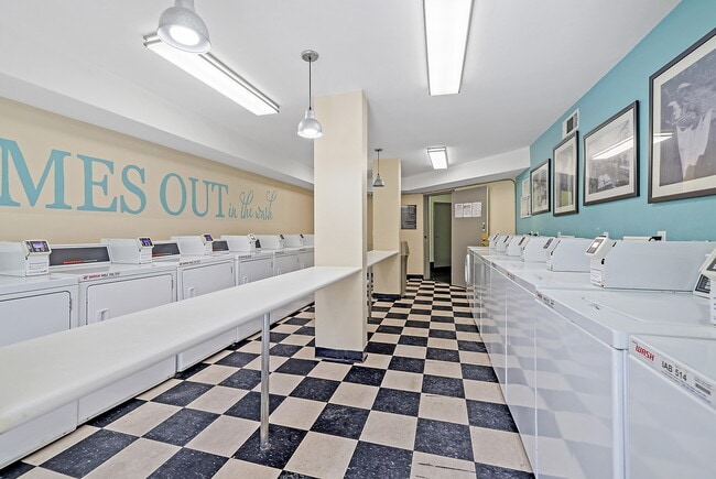 Building Photo - Tiffany Court