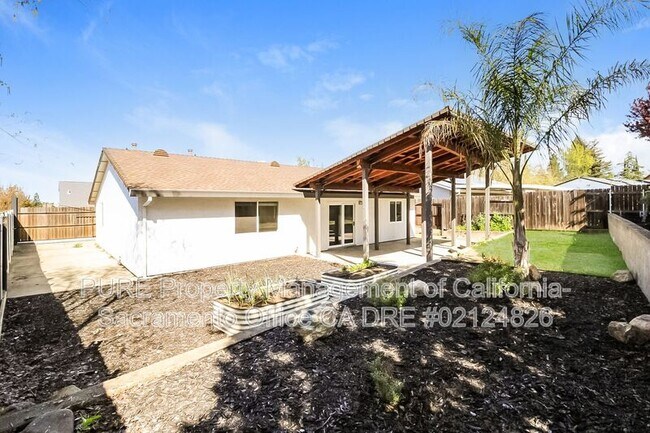 Building Photo - 5713 Mesa Verde Cir