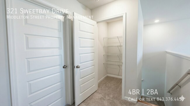 Building Photo - 321 Sweetbay Dr