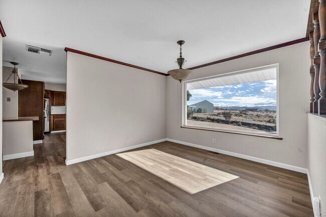 Building Photo - Single Story Home Located on a Ranch