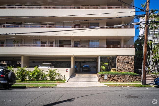 Building Photo - The Oahuan Tower