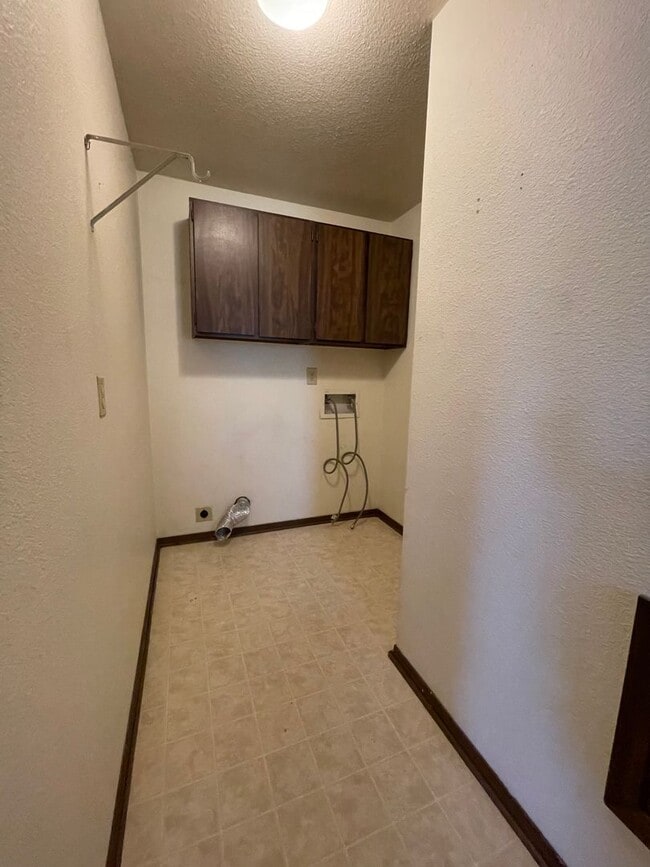 Building Photo - 1212 Montgomery St