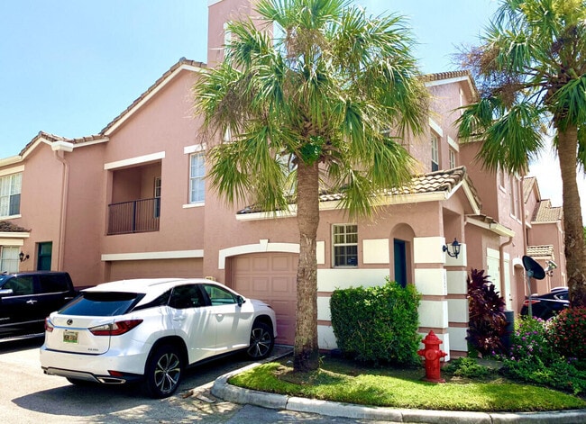 Building Photo - 1901 Belmont Pl