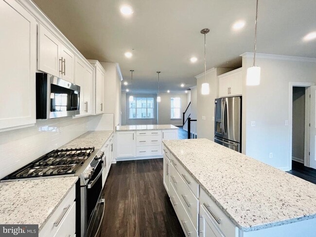 Building Photo - 22732 Tate St