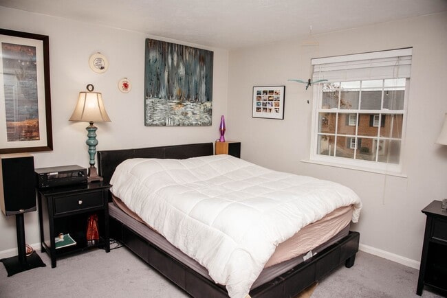 Building Photo - Condo Located on Cool Creek Golf Course