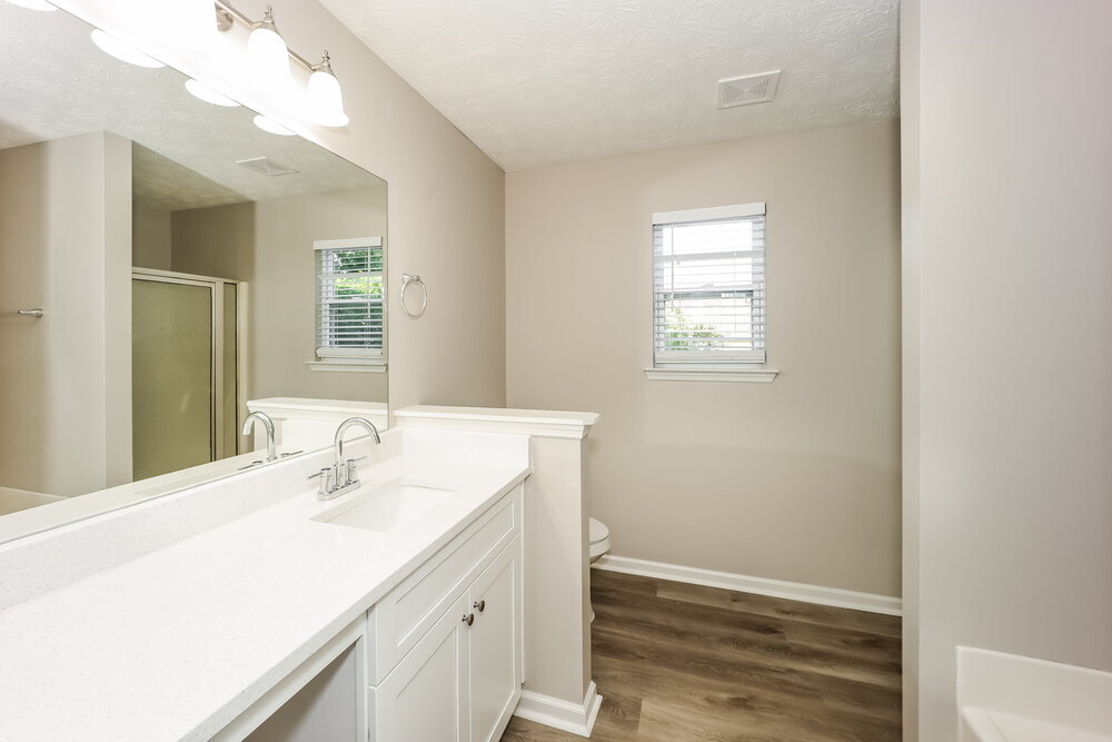 Building Photo - 821 River Mist Dr