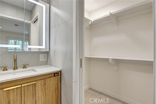 Building Photo - 26191 Sanz