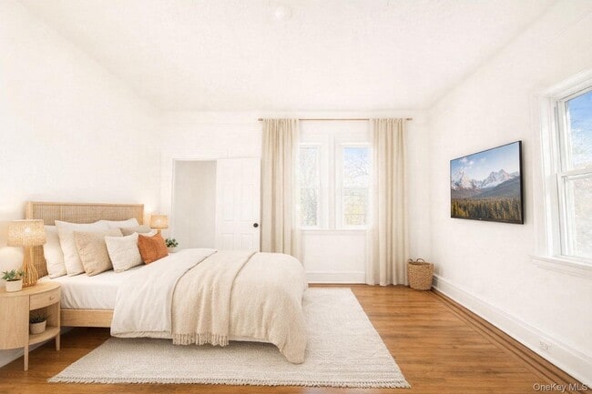 Building Photo - 194 Summit Ave