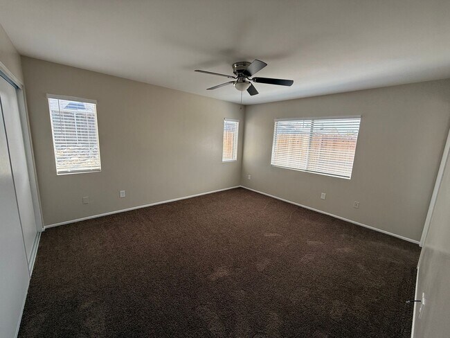 Building Photo - Remodeled Three Bedroom Two Bath in Hemet!