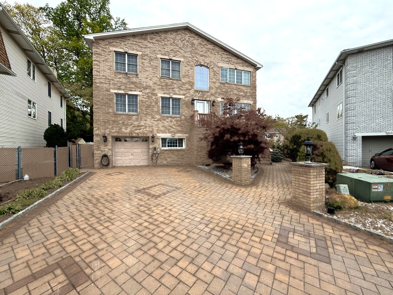 Building Photo - 44 Willow Wood Ct