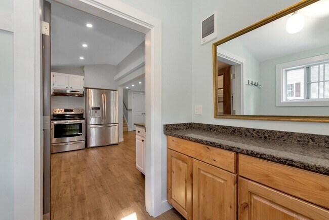 Building Photo - 19 Winthrop Ave