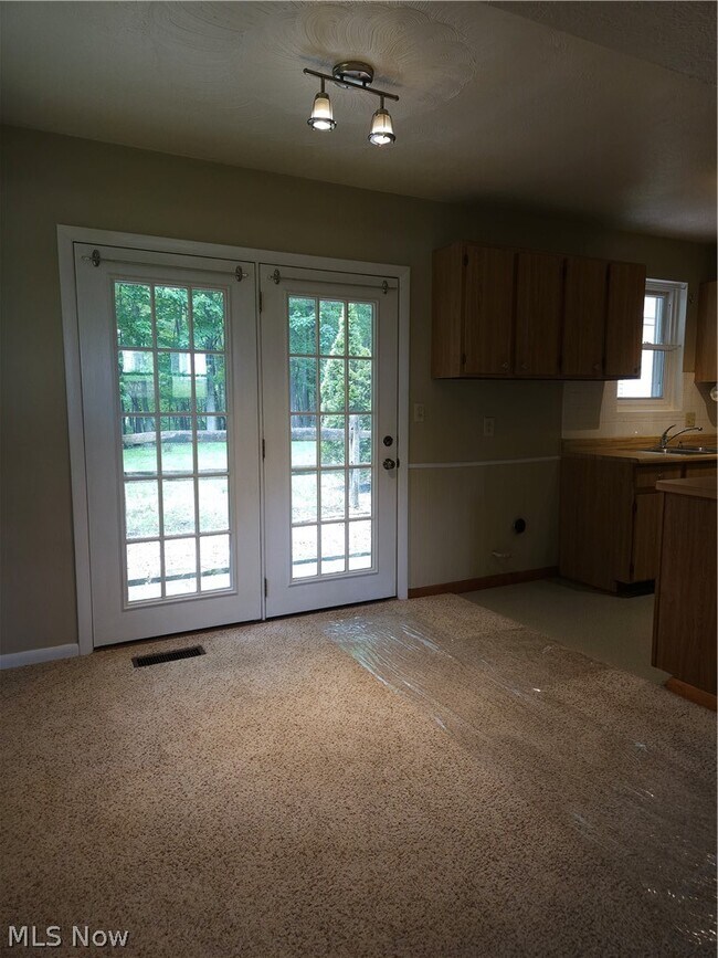 Building Photo - 1382 9th St