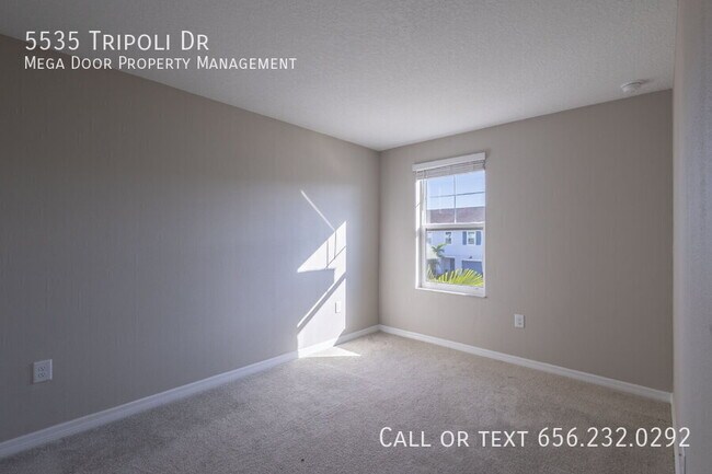 Building Photo - 5535 Tripoli Dr