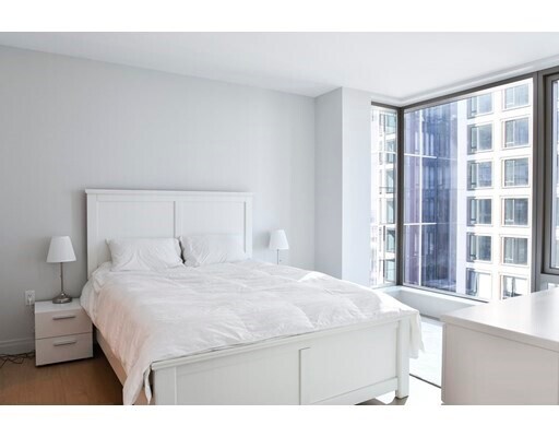 Building Photo - 125 Seaport Blvd