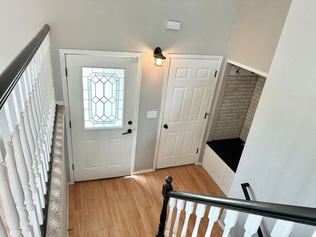 Building Photo - 5 Bedroom 2 Bath South Fargo