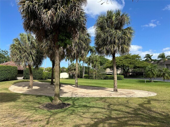 Building Photo - 7616 Elm Ridge Dr