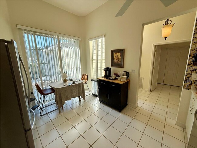 Building Photo - 7628 Whitebridge Glen