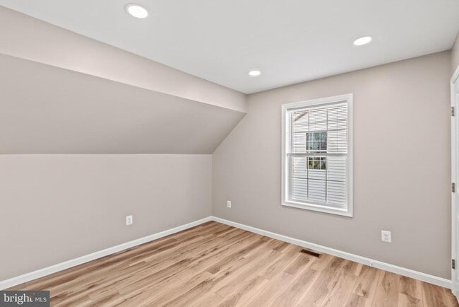 Building Photo - 22802 Lawrence Ave