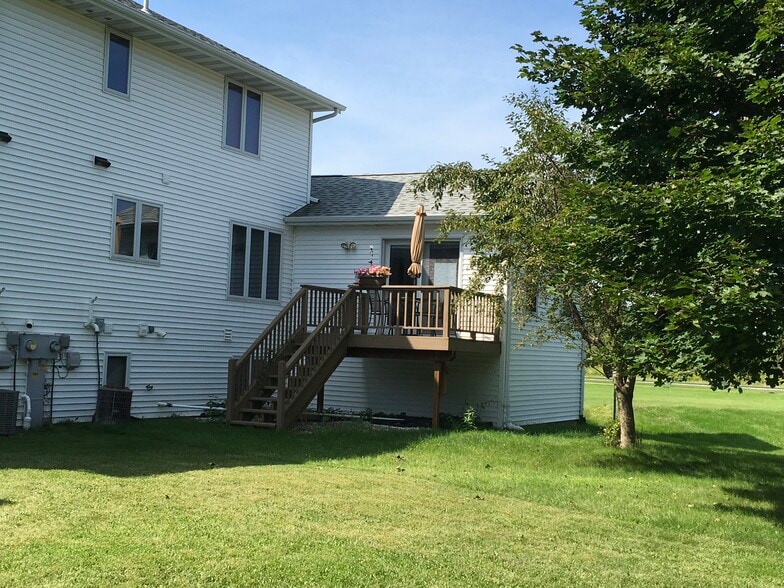 Building Photo - 5702 W Open Meadow