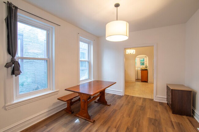 Building Photo - 2039 N Gratz St