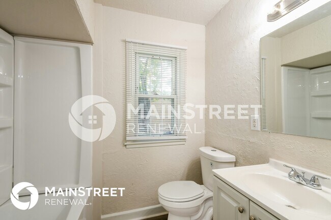 Building Photo - 3232 Wellington Ave