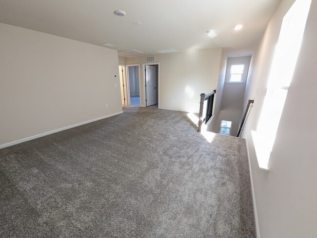 Building Photo - 136 Katrine way