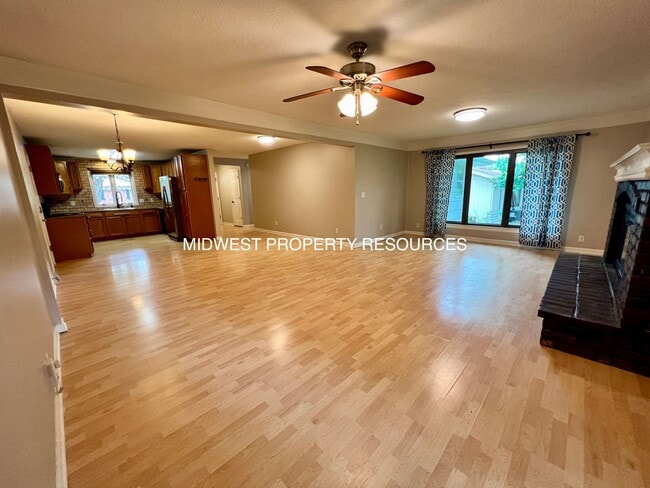 Building Photo - Amazing 3 Bedroom Ranch Home!