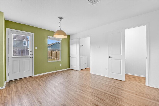 Building Photo - 130 Soapstone Pass