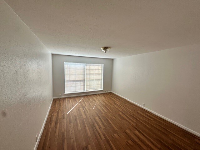 Building Photo - 4252 Belle Park Dr