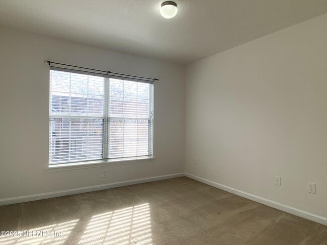 Building Photo - 4838 Parkhurst Pl