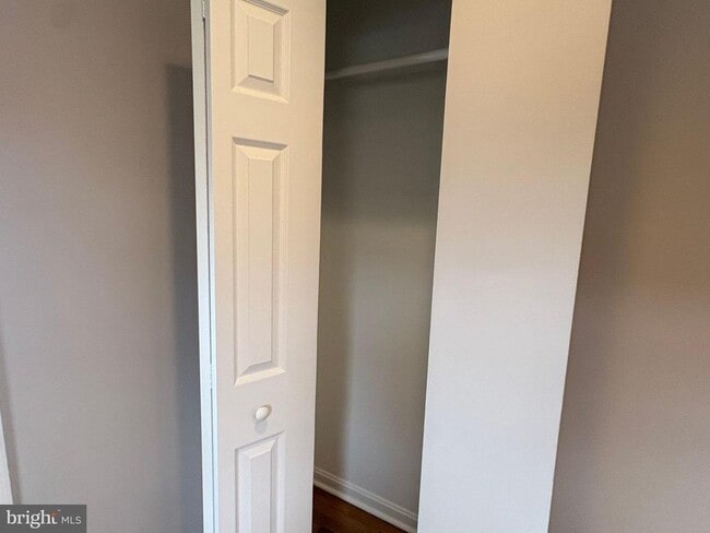 Building Photo - 5126 Call Pl SE