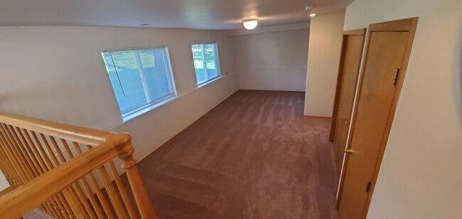 Building Photo - Great 3 Bed/3 Bath in Post Falls!
